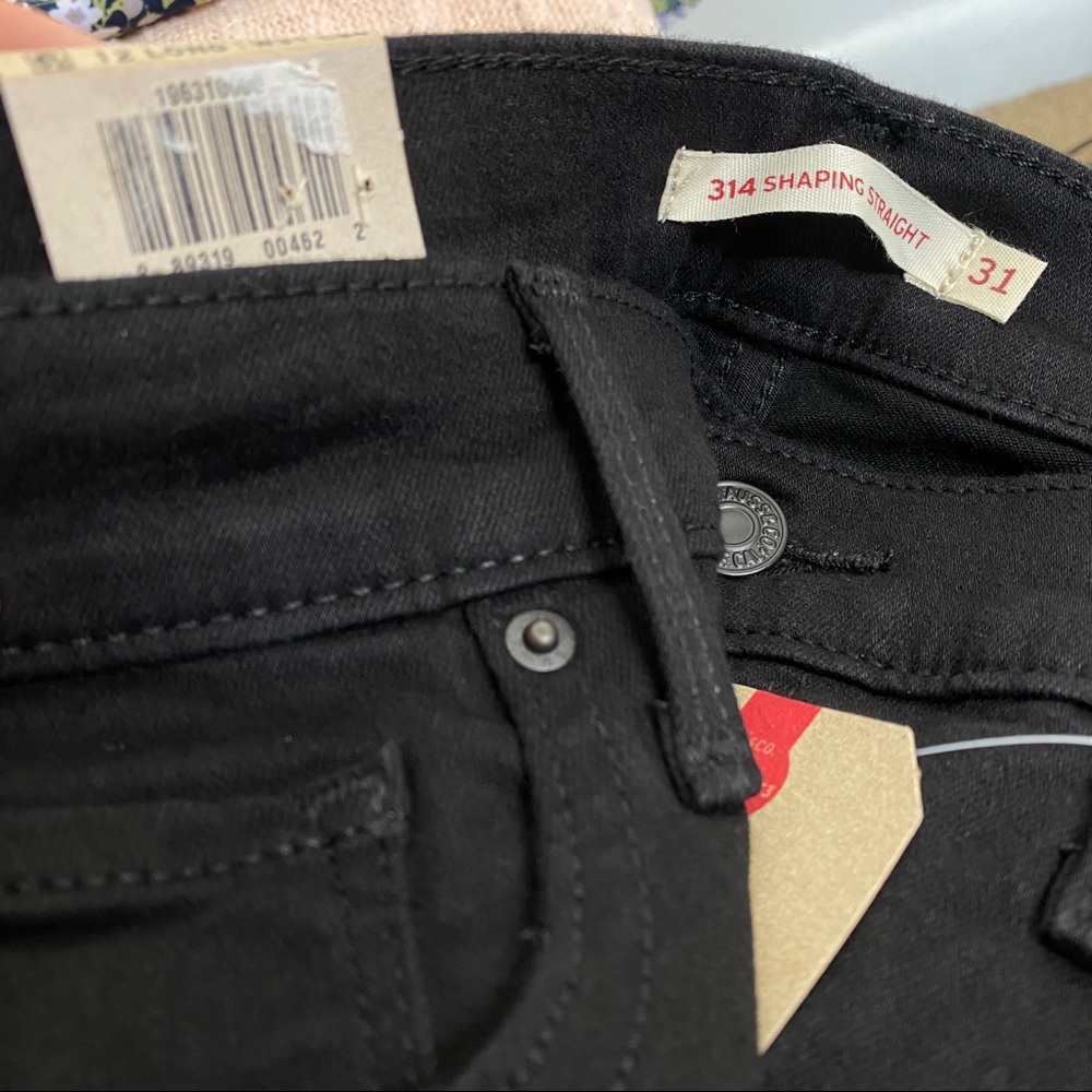 Free People Levis Shaping Straight Jeans - Picture 7 of 8